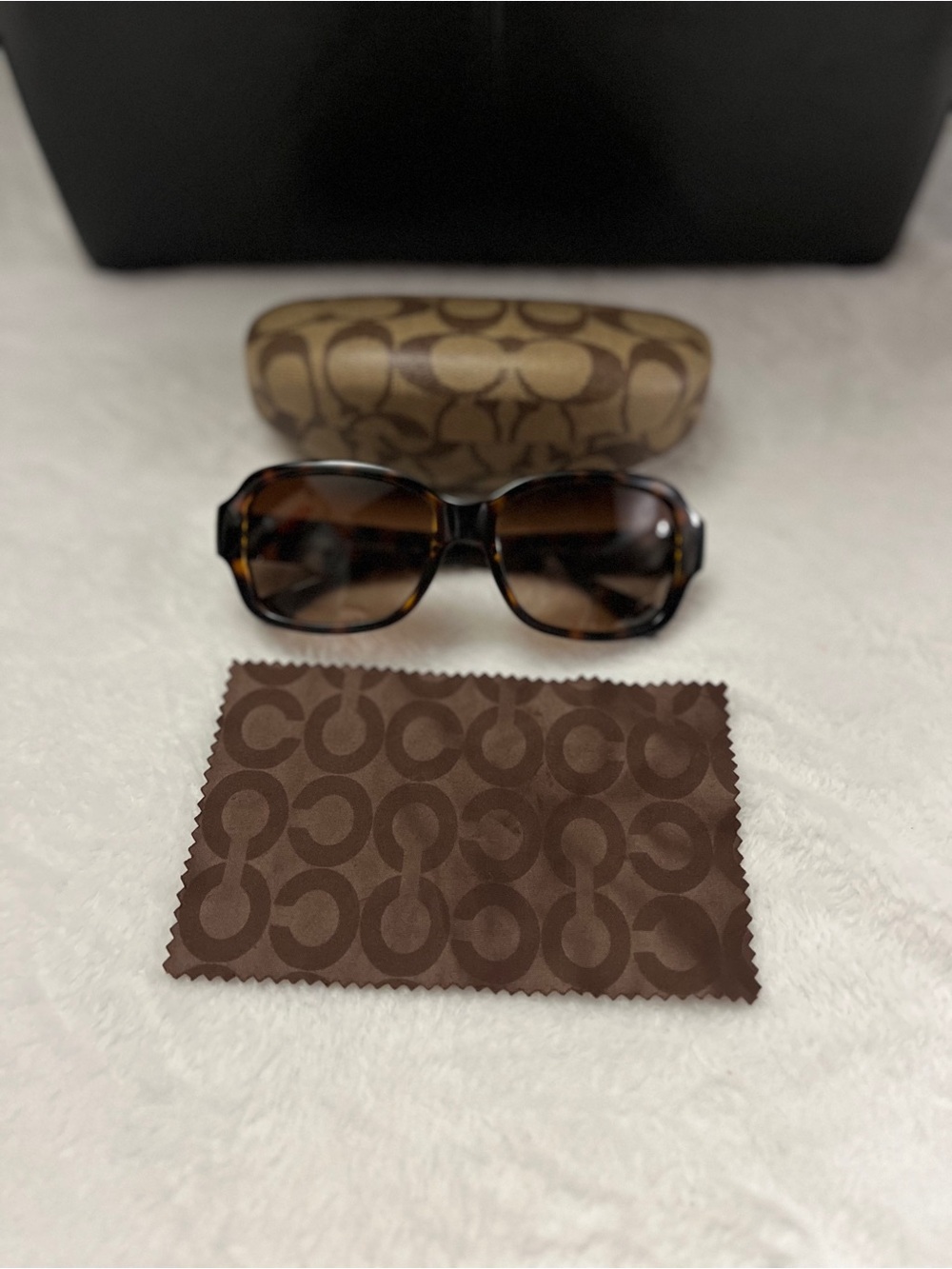 Coach Women's Rita Tortoiseshell Sunglasses with Brown Gradient Lenses